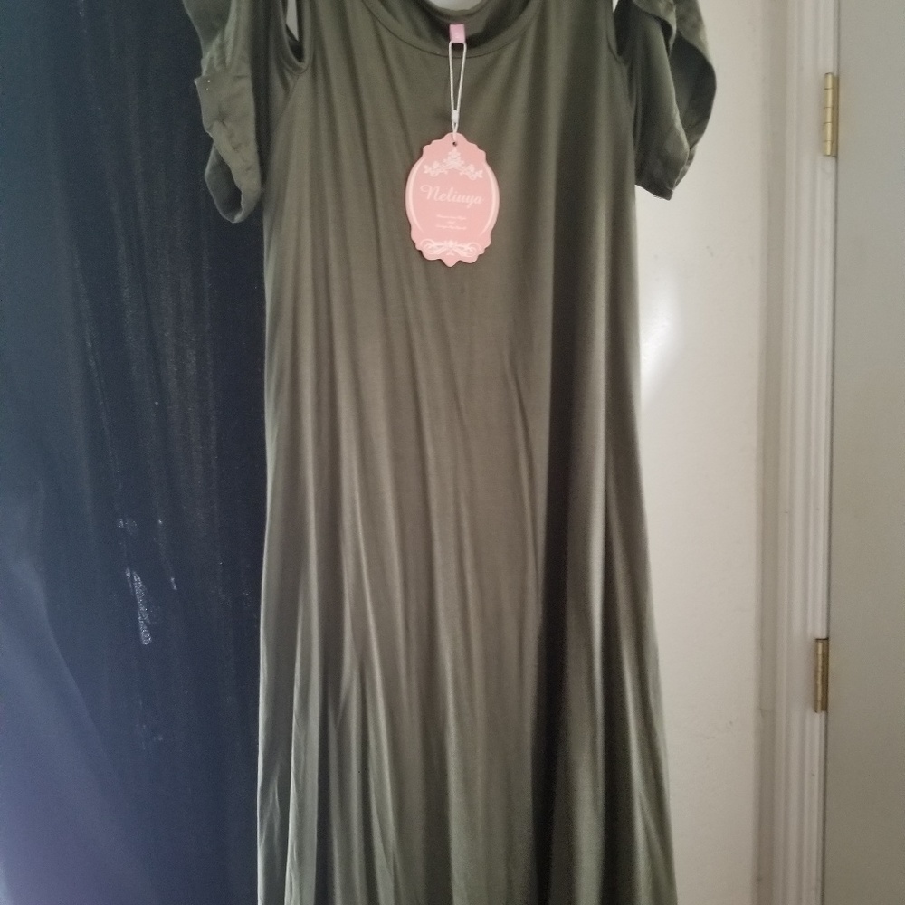 Sexy New Dress With Tags Open Bare Shoulders